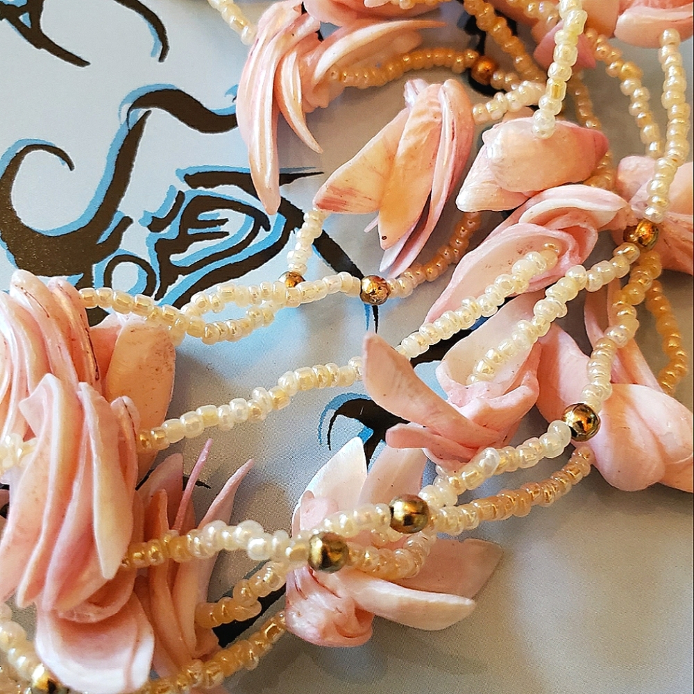 Vintage Necklace SeaShell Glass Bead Multi Strand